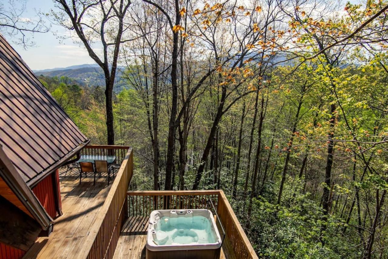 Bear View Chalet With Hot Tub And Near Ober Gatlinburg Ngoại thất bức ảnh
